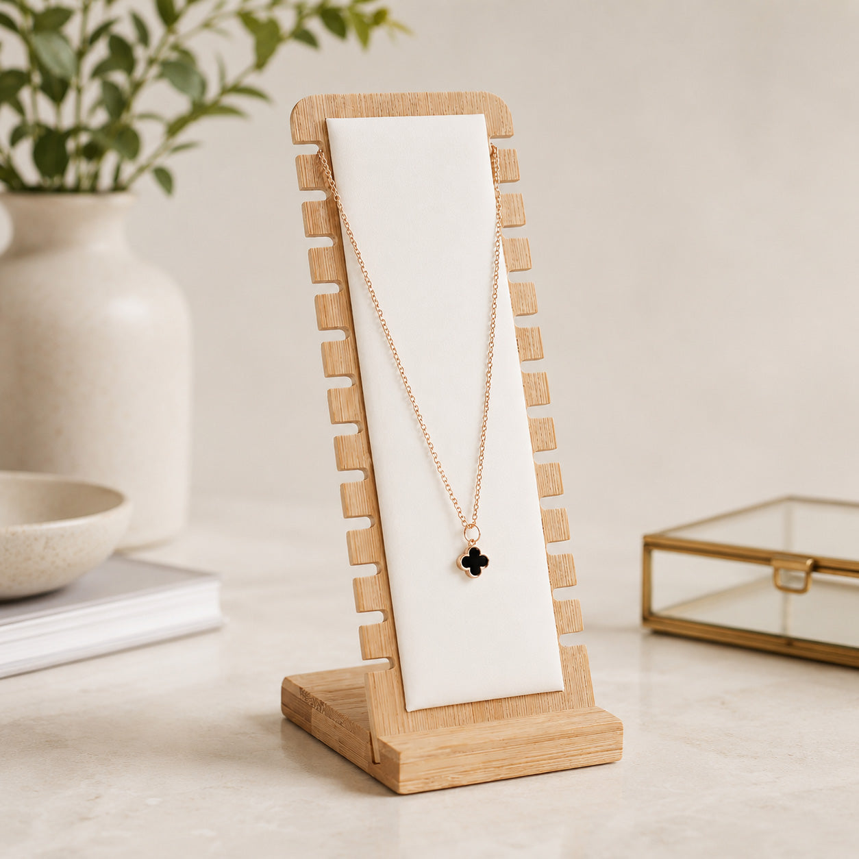 10 x 25cm White Leatherette Bamboo Necklace Jewelry Display
