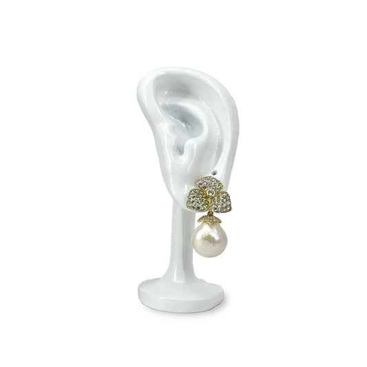 4" White Ceramic Ear Shaped Earring Display Stand