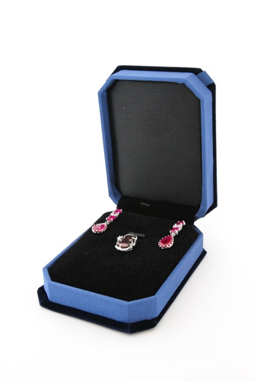 3"x 4" x 1/2" Blue Velvet Earring and Pendant Display Combo